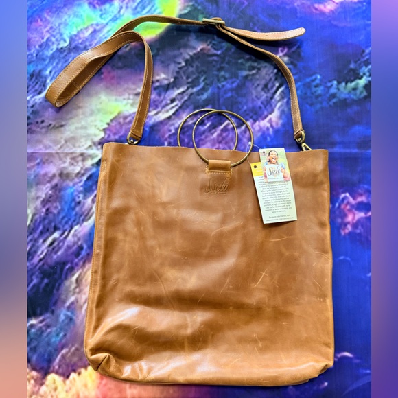 Sseko Handbags - Super 🔥 Deal Sseko Tan Leather Shoulder Bag with Carry Metal Rings 
🤜👜🤛
